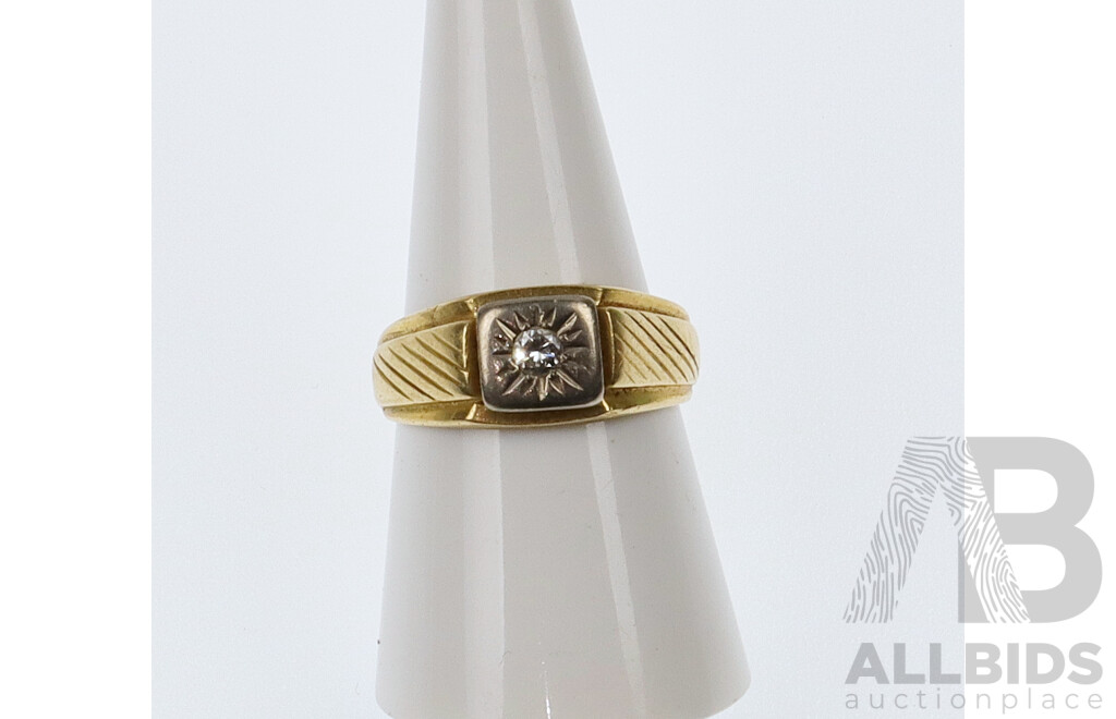 9ct Vintage Two Tone Diamond Set Ring, TDW 0.10ct, Size S, 8.68 Grams
