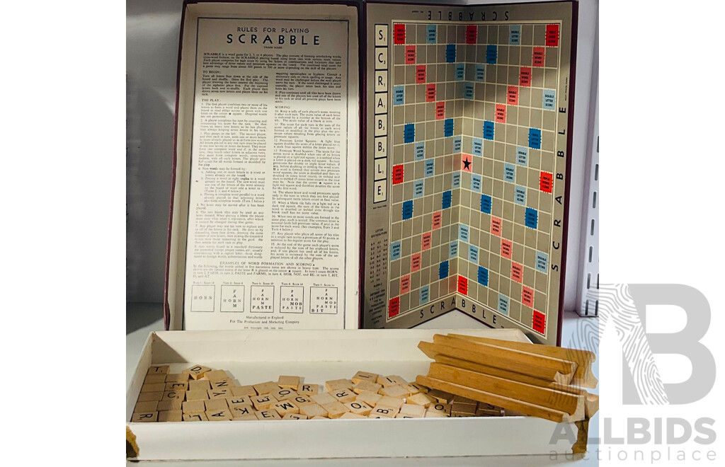 Vintage Scrabble Set