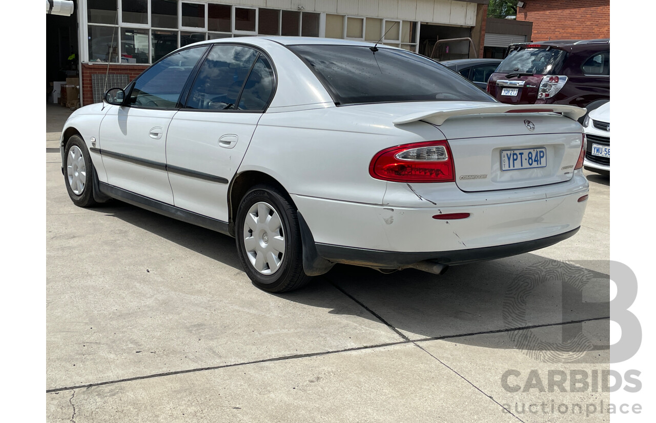 11/2001 Holden Commodore Executive VXII 4d Sedan White 3.8L