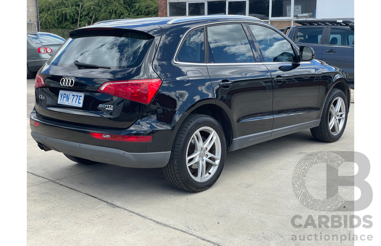 3/2011 Audi Q5 2.0 TDI Quattro 8R MY11 4d Wagon Black 2.0L