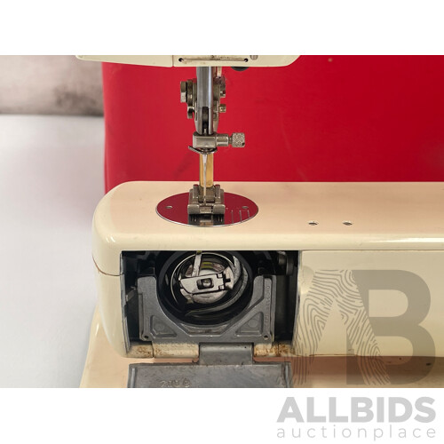 Bernina 807 Minimatic Sewing Machine