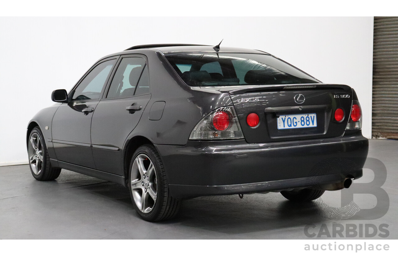 7/2002 Lexus Is300  JCE10R 4d Sedan Grey 3.0L