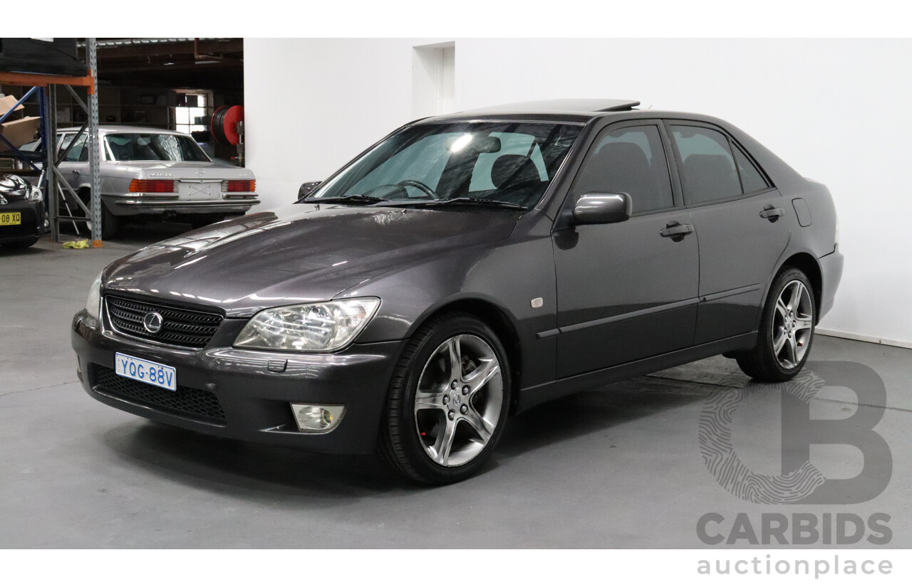 7/2002 Lexus Is300  JCE10R 4d Sedan Grey 3.0L