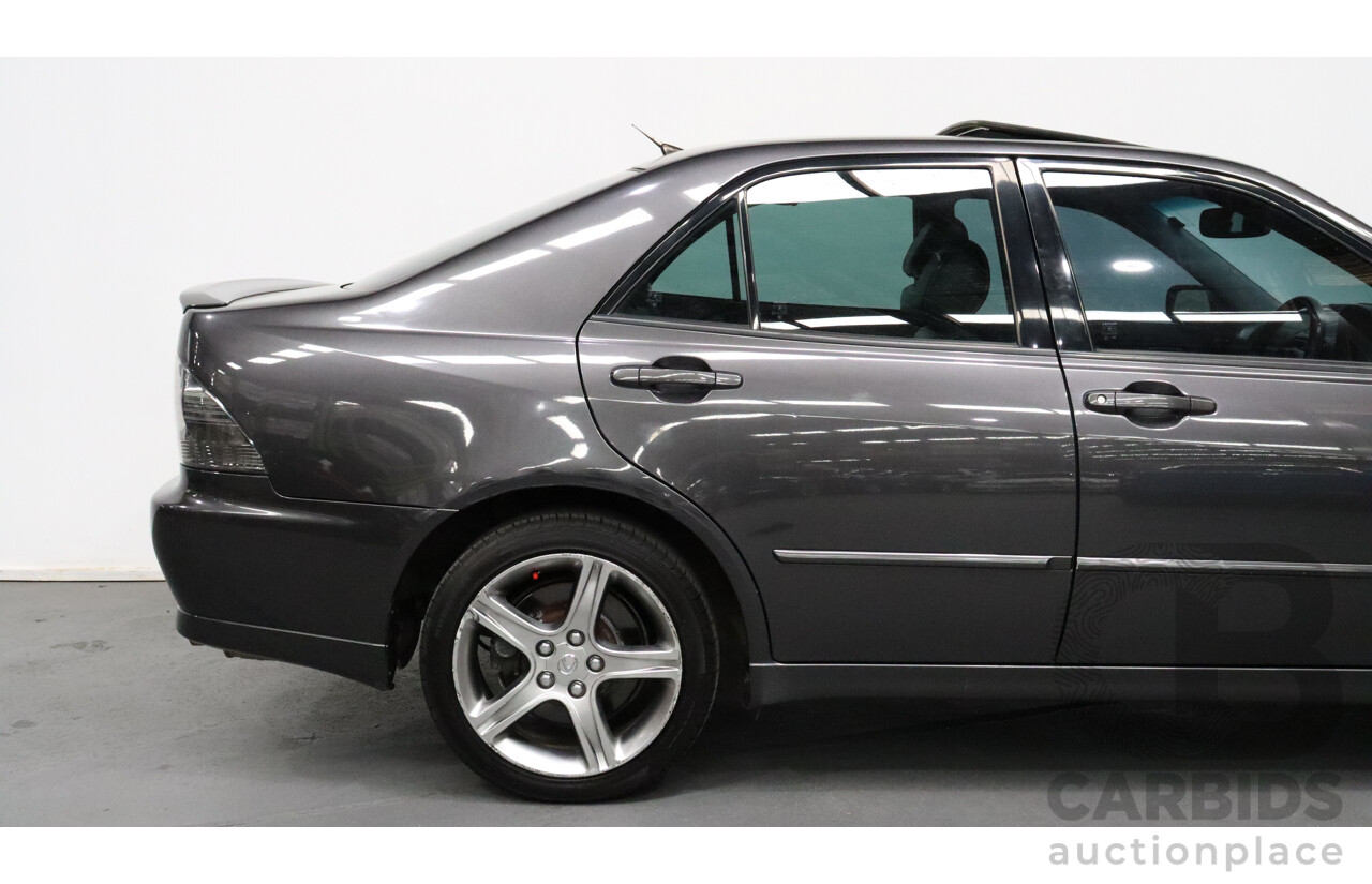 7/2002 Lexus Is300  JCE10R 4d Sedan Grey 3.0L