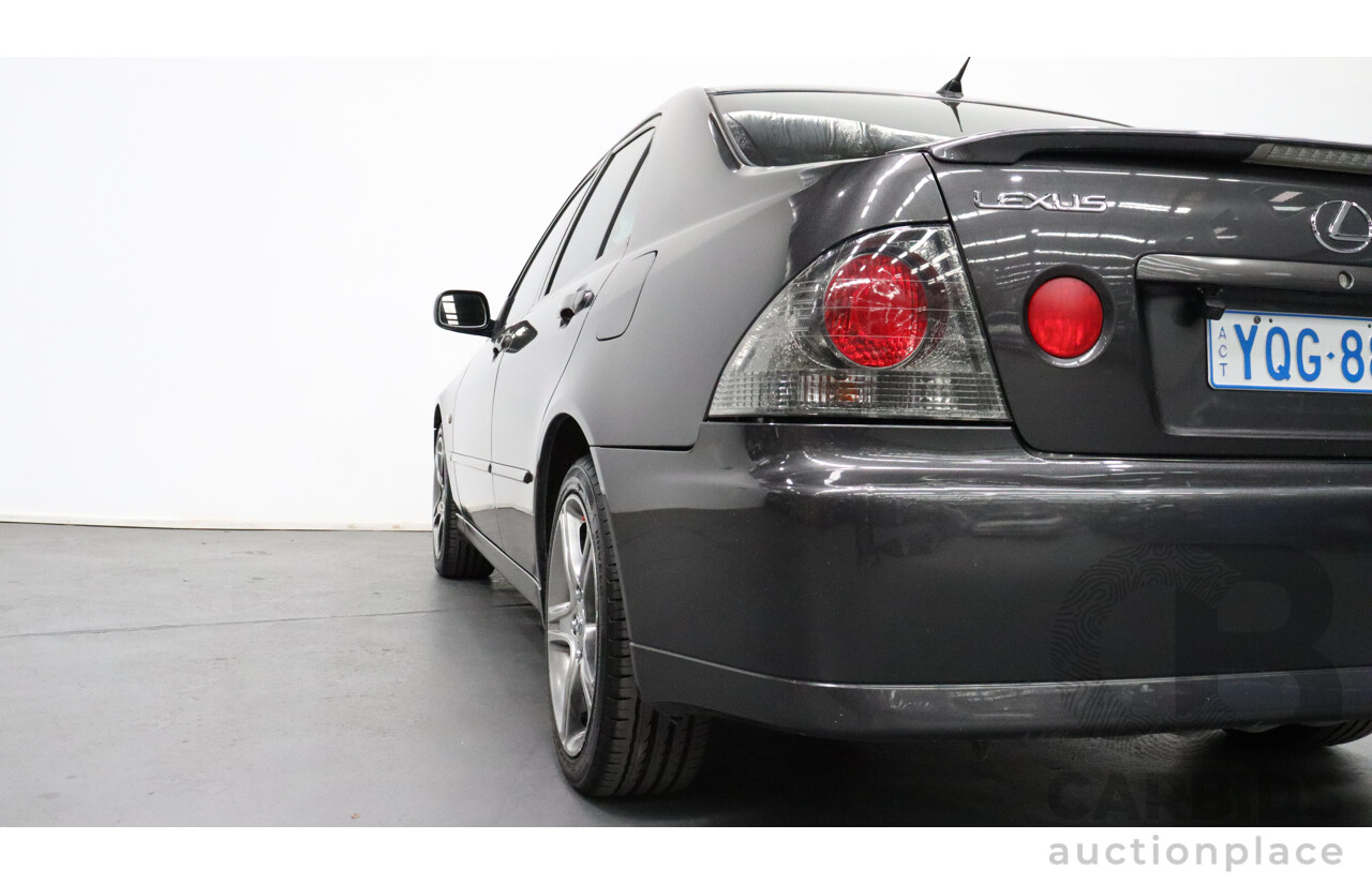 7/2002 Lexus Is300  JCE10R 4d Sedan Grey 3.0L