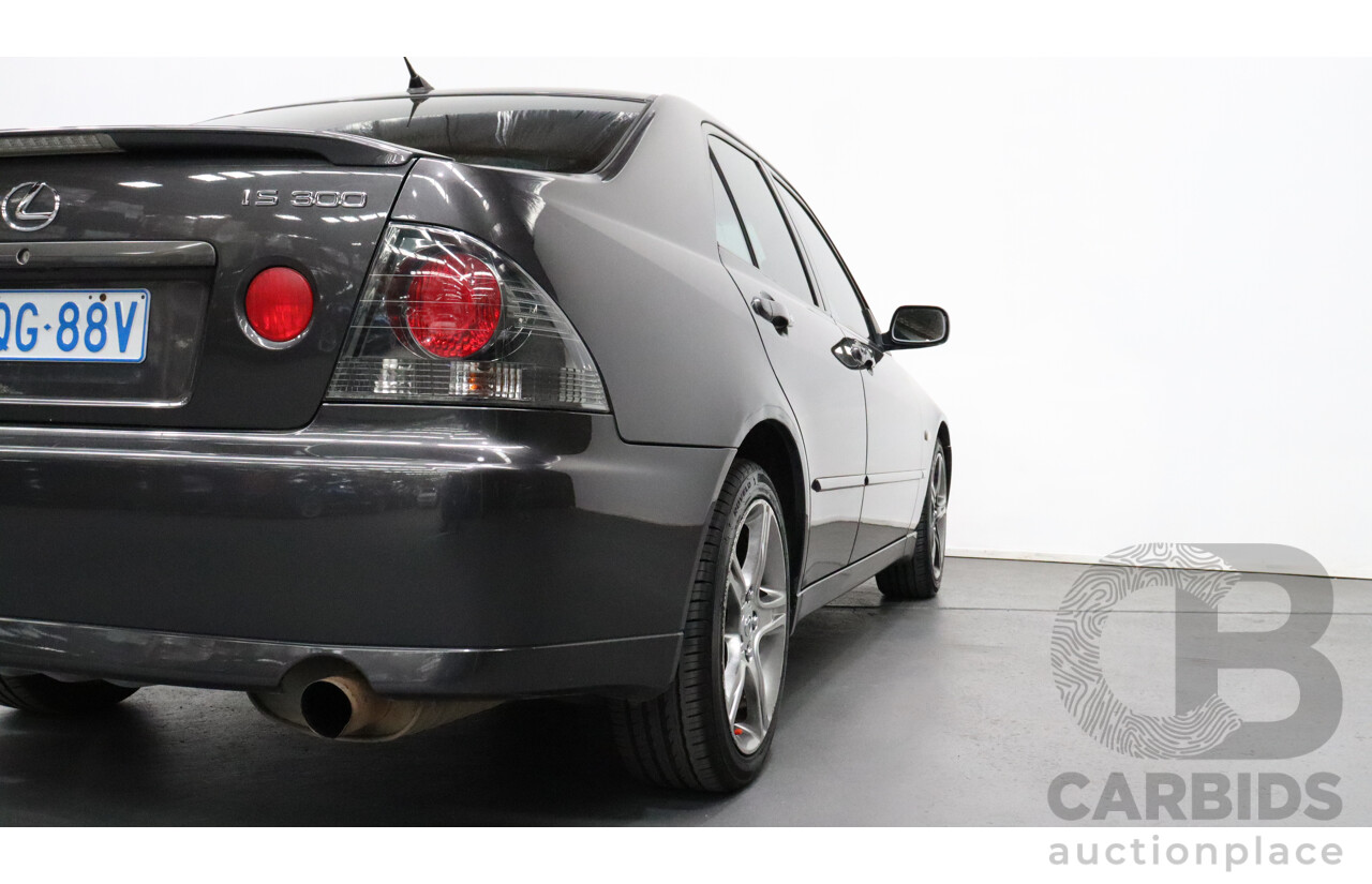 7/2002 Lexus Is300  JCE10R 4d Sedan Grey 3.0L