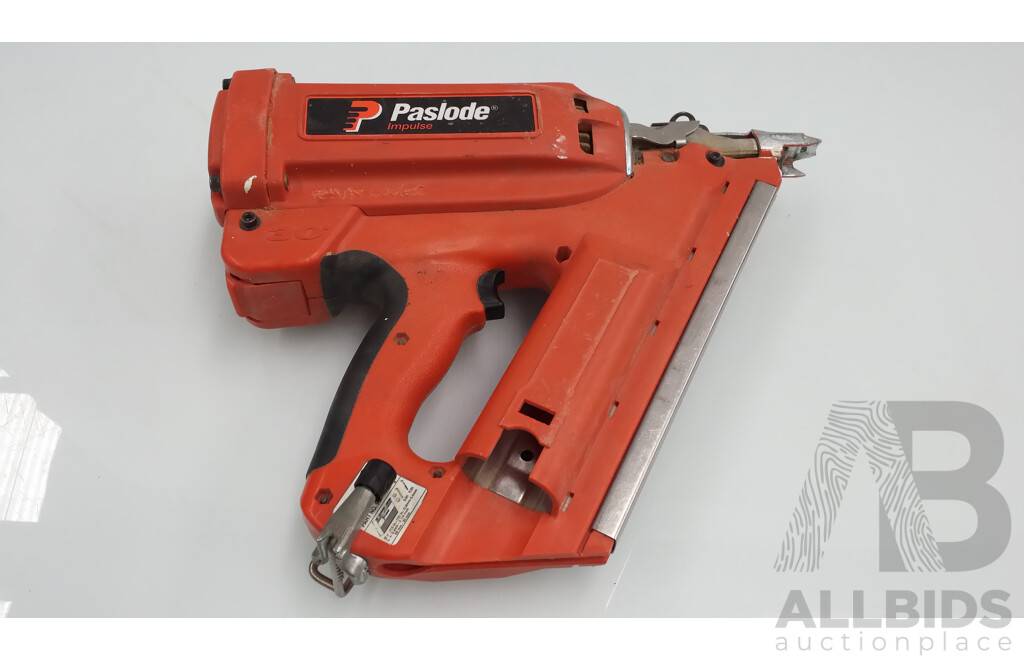 Paslode Impulse IMCT Cordless Utility Framing Nailer