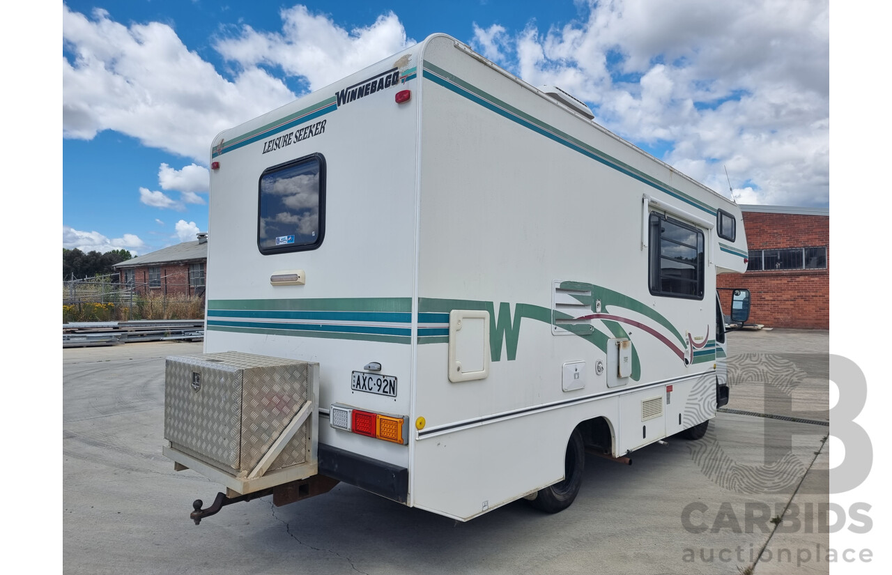 2002 Mazda T4600D Winnebago RV 'Leisure Seeker' Motorhome