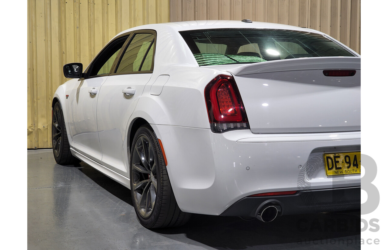 2/2018 Chrysler 300 SRT8 Hyperblack Edition MY18 4d Sedan White 6.4L V8