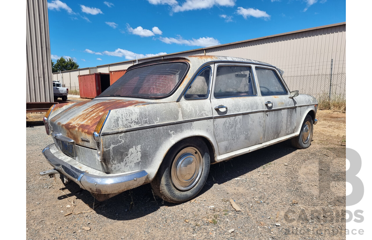 1970 Austin 1800 MkII Sedan - Beige