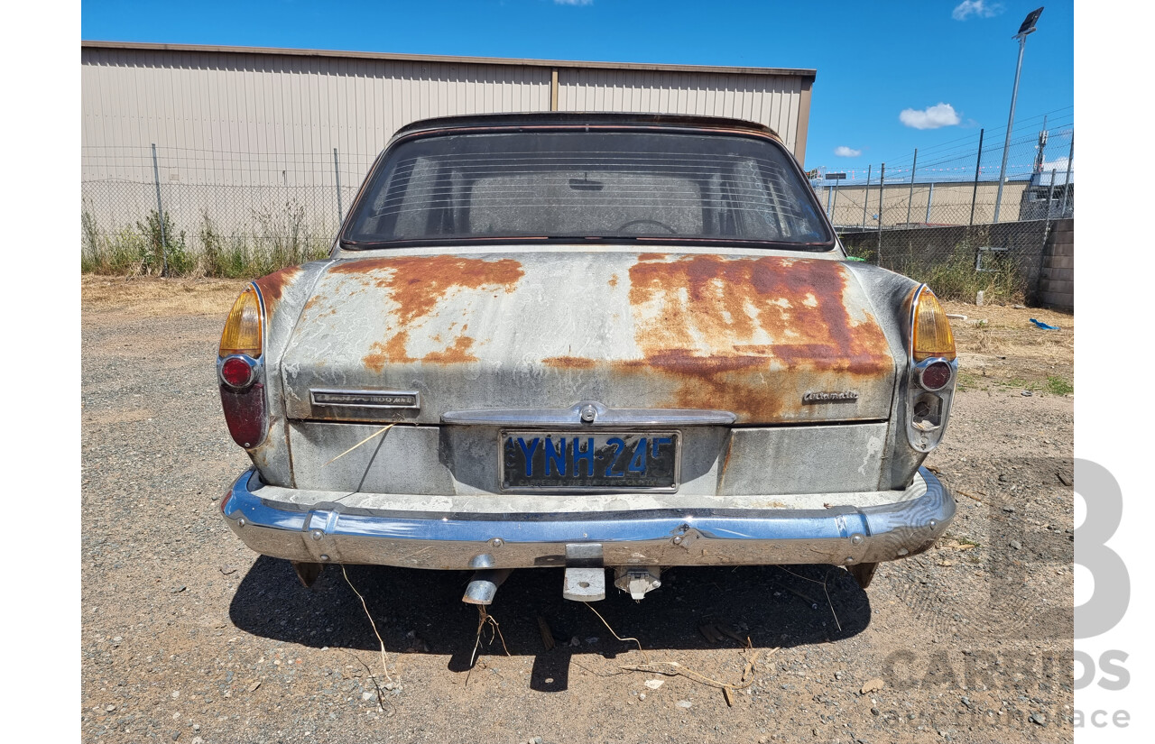 1970 Austin 1800 MkII Sedan - Beige