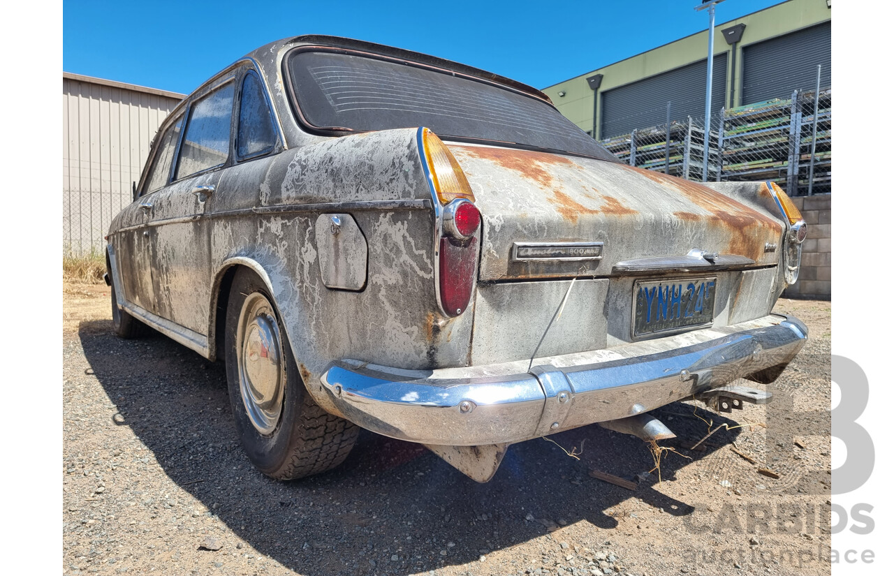 1970 Austin 1800 MkII Sedan - Beige