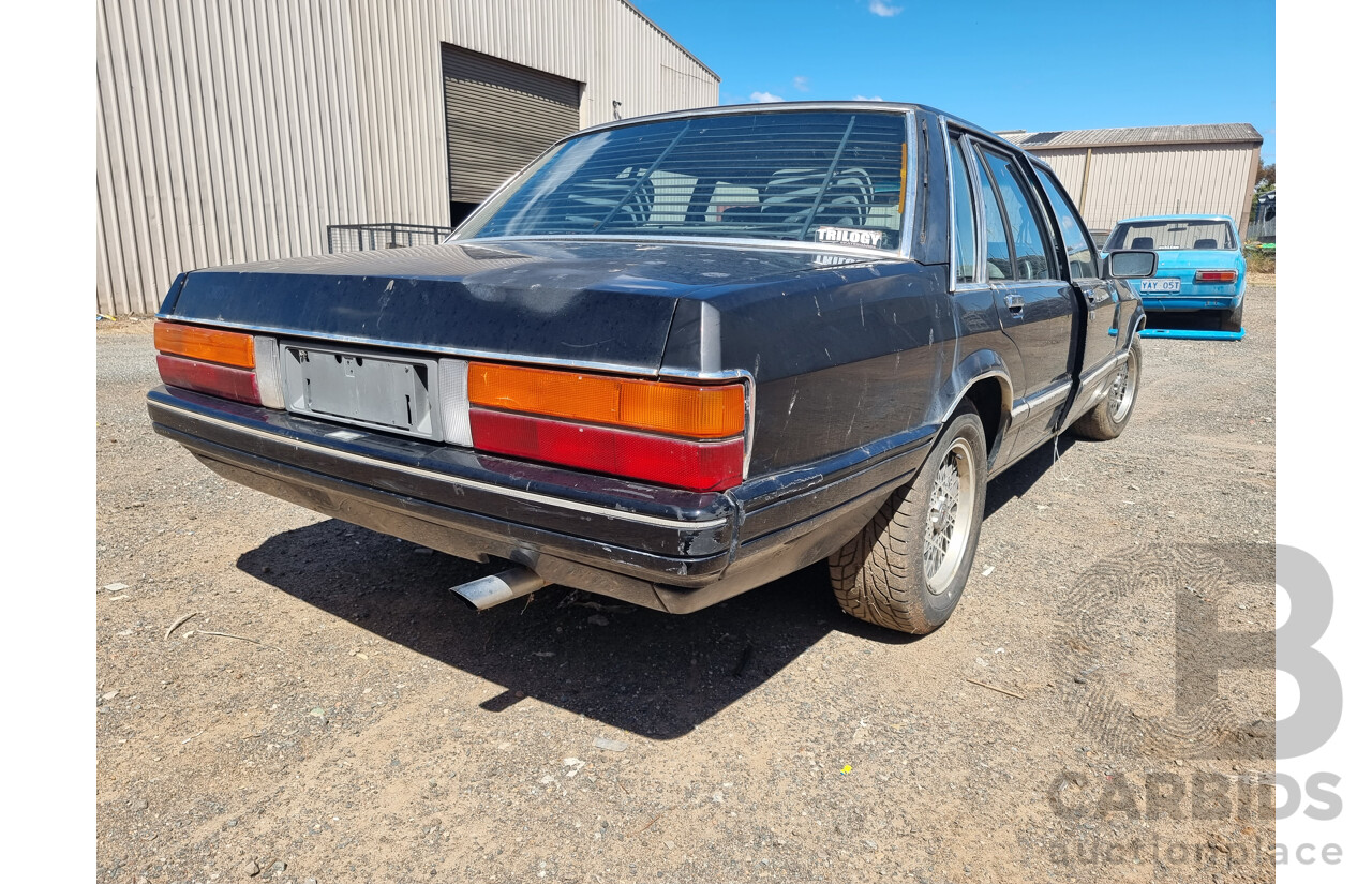 1985 Ford Fairlane ZL Sedan - Black