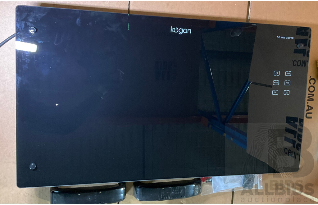 Kogan (KAHTP20BLKA) 2000W Black Glass Portable Electric Panel Heater