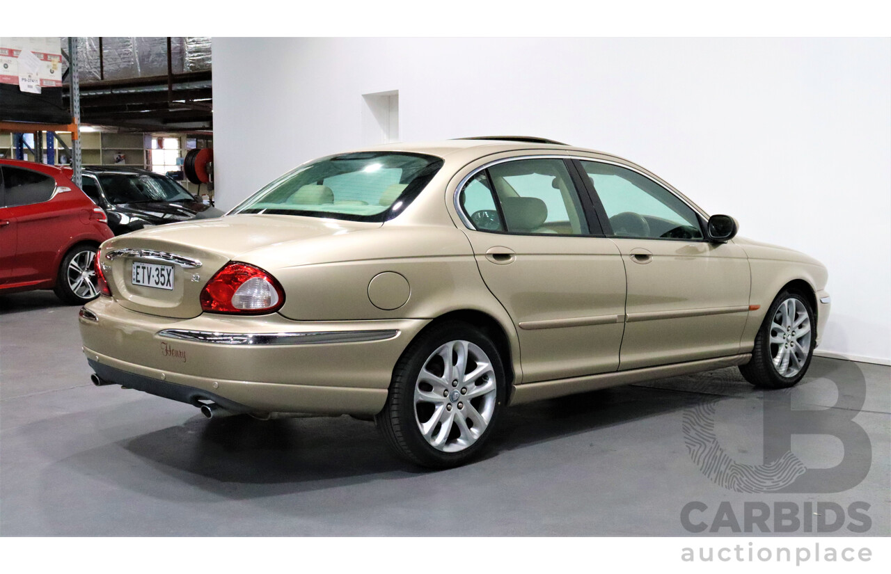 5/2002 Jaguar X Type SE AWD 4d Sedan Gold 3.0L V6