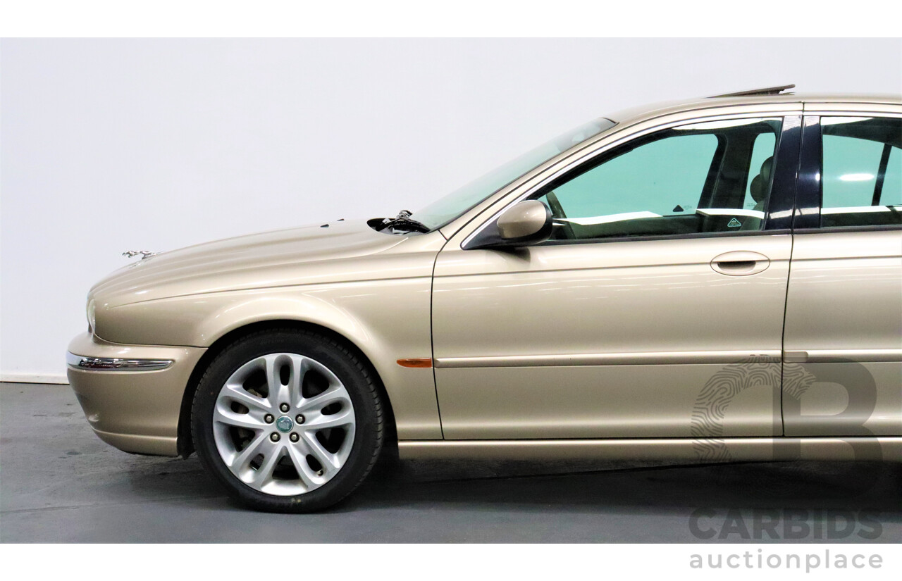 5/2002 Jaguar X Type SE AWD 4d Sedan Gold 3.0L V6