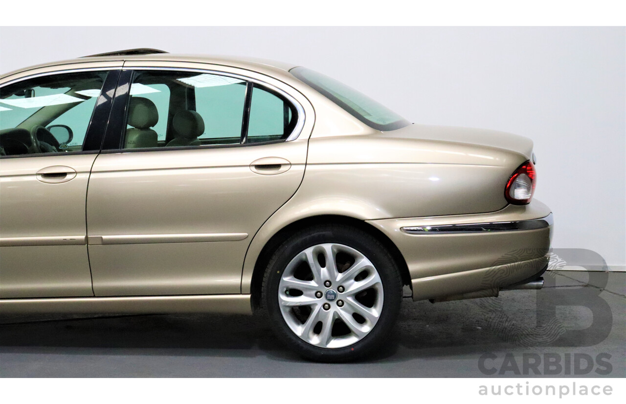 5/2002 Jaguar X Type SE AWD 4d Sedan Gold 3.0L V6