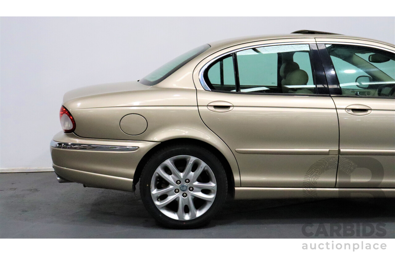 5/2002 Jaguar X Type SE AWD 4d Sedan Gold 3.0L V6