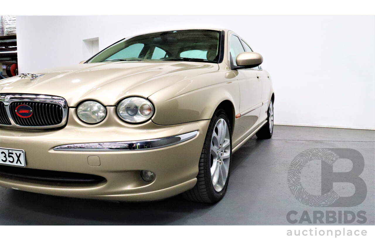 5/2002 Jaguar X Type SE AWD 4d Sedan Gold 3.0L V6