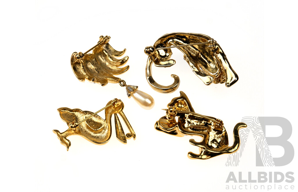 Collection of Fashipn Brooches Including Leopard Brooch