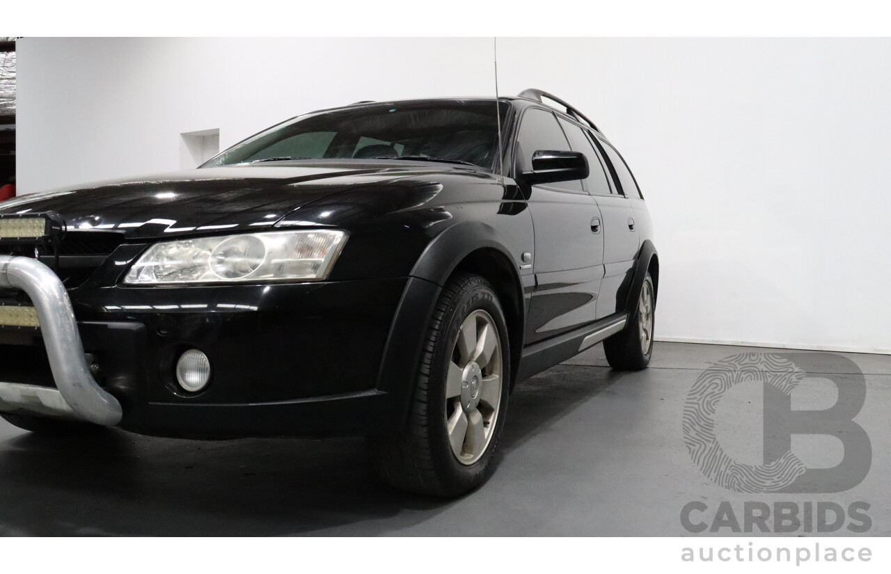 4/2004 Holden Adventra CX8 VYII 4d Wagon Black 5.7L V8