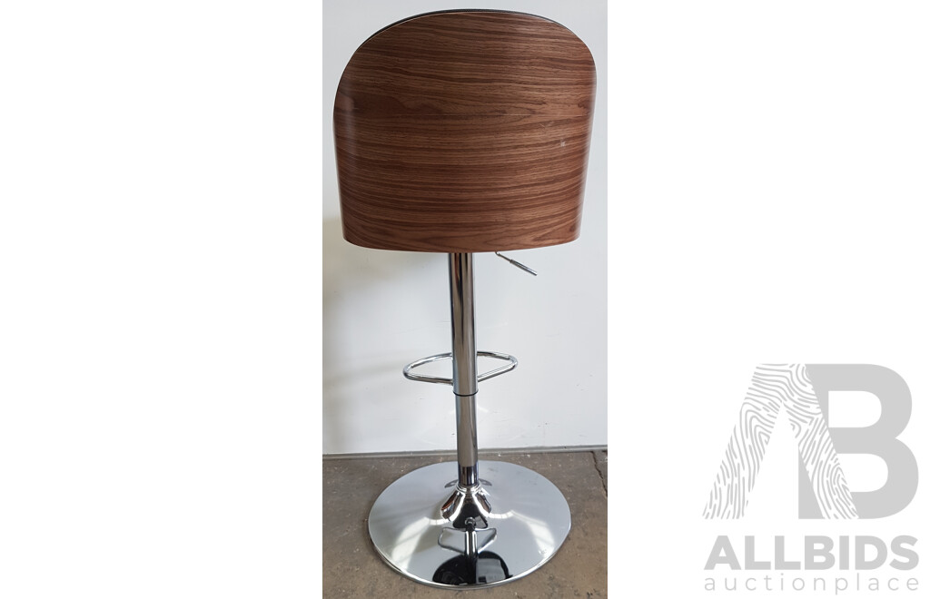 Bayside Furnishings Gas Lift Leather Barstool - ORP $229.99