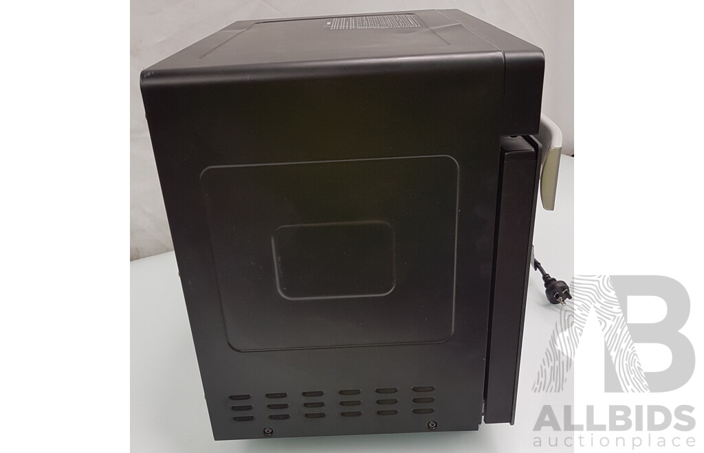 Westinghouse 30L Benchtop Steam Oven - ORP $409.99
