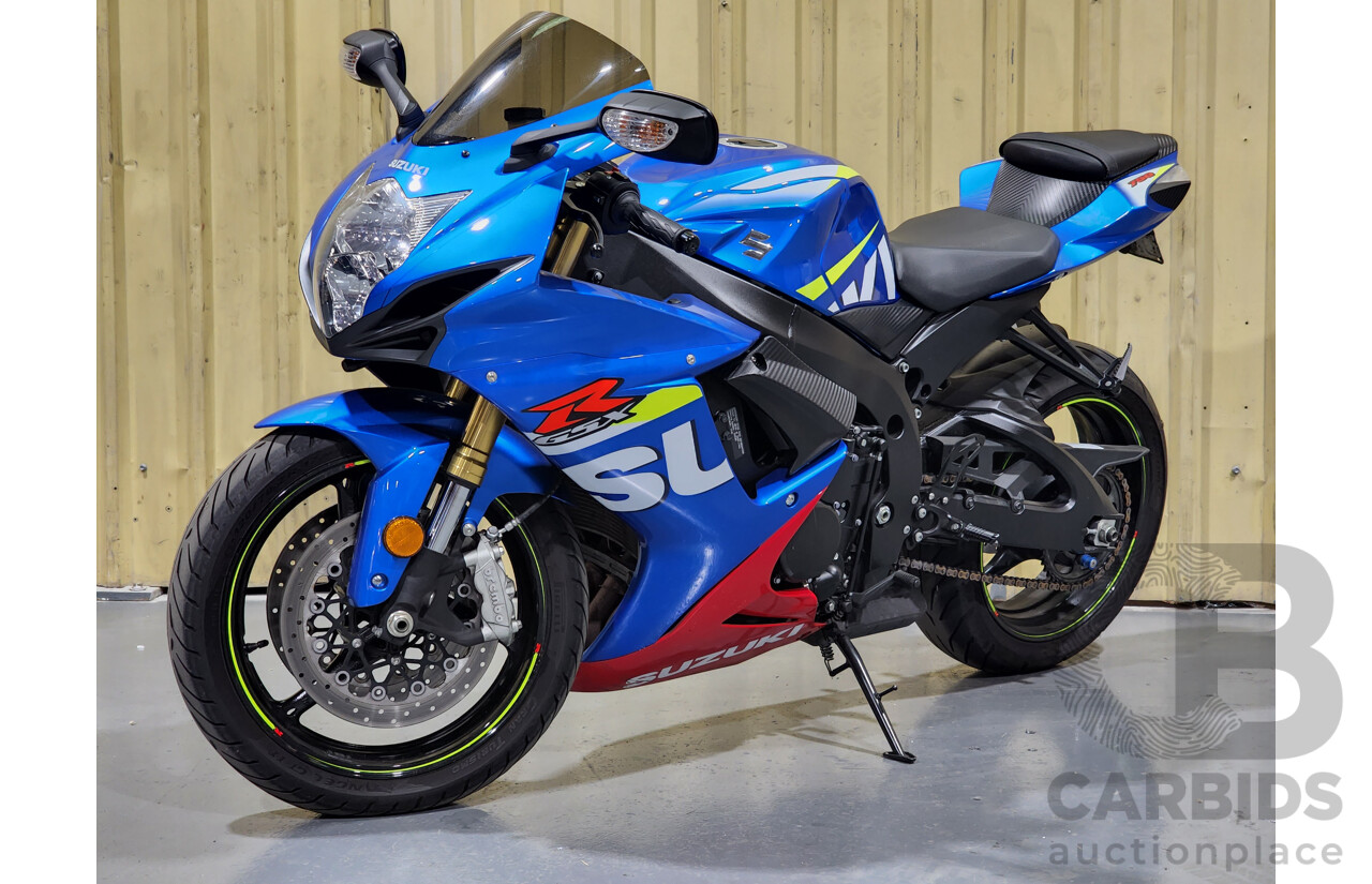 11/2015 Suzuki GSX-R750 750cc Super Sport Motorcycle