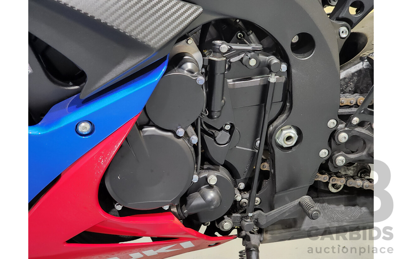 11/2015 Suzuki GSX-R750 750cc Super Sport Motorcycle