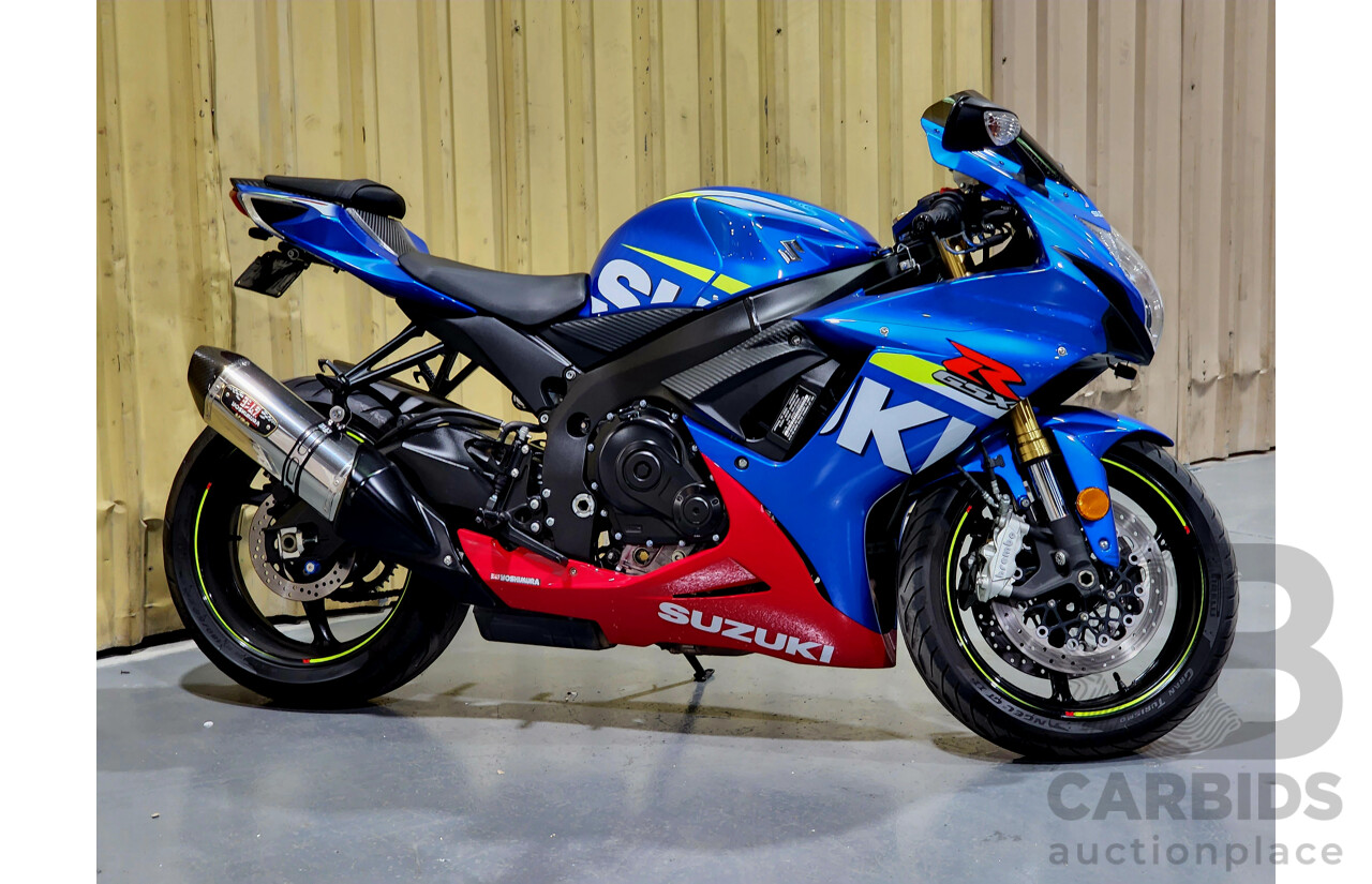 11/2015 Suzuki GSX-R750 750cc Super Sport Motorcycle