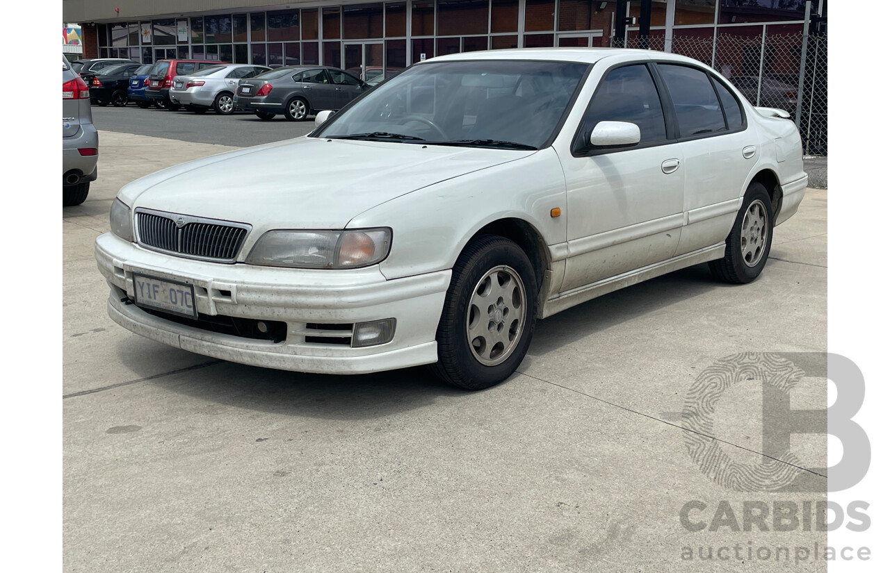 3/1999 Nissan Maxima 30S Touring A32 4d Sedan White 3.0L