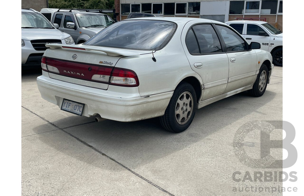 3/1999 Nissan Maxima 30S Touring A32 4d Sedan White 3.0L