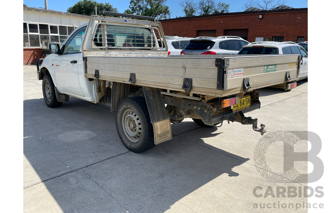 8/2007 Mitsubishi Triton GLX (4x4) ML C/Chas White 3.2L