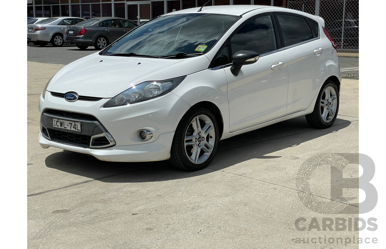 1/2013 Ford Fiesta Zetec WT 5d Hatchback White 1.6L