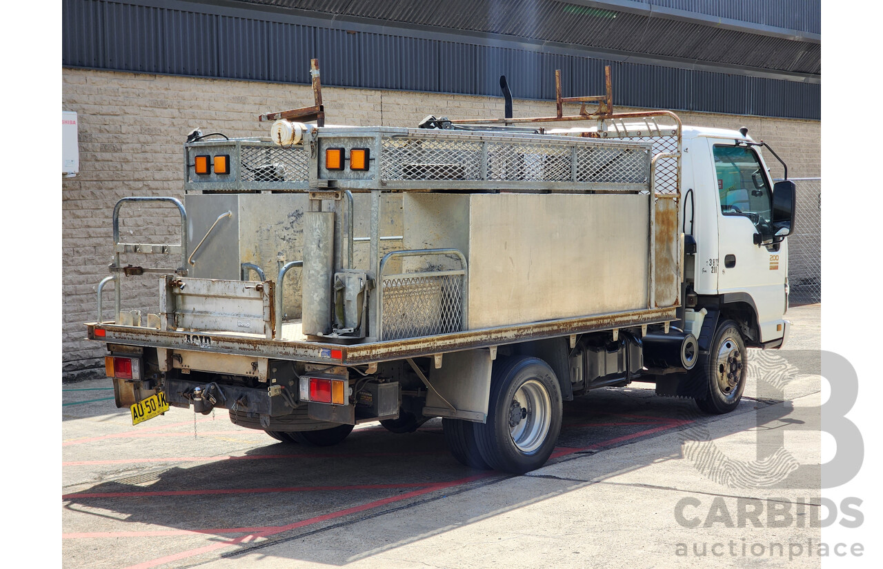 06/2007 Isuzu NPR 200 N5 Medium 2d Truck White 5.2L Turbo Diesel - 150hp