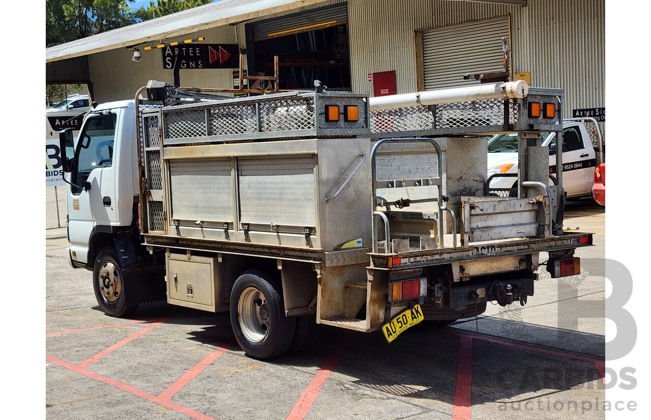 06/2007 Isuzu NPR 200 N5 Medium 2d Truck White 5.2L Turbo Diesel - 150hp