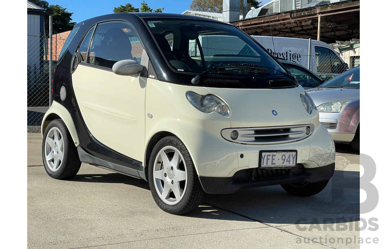 9/2006 Smart Fortwo Coupe  2d Coupe White 0.7L