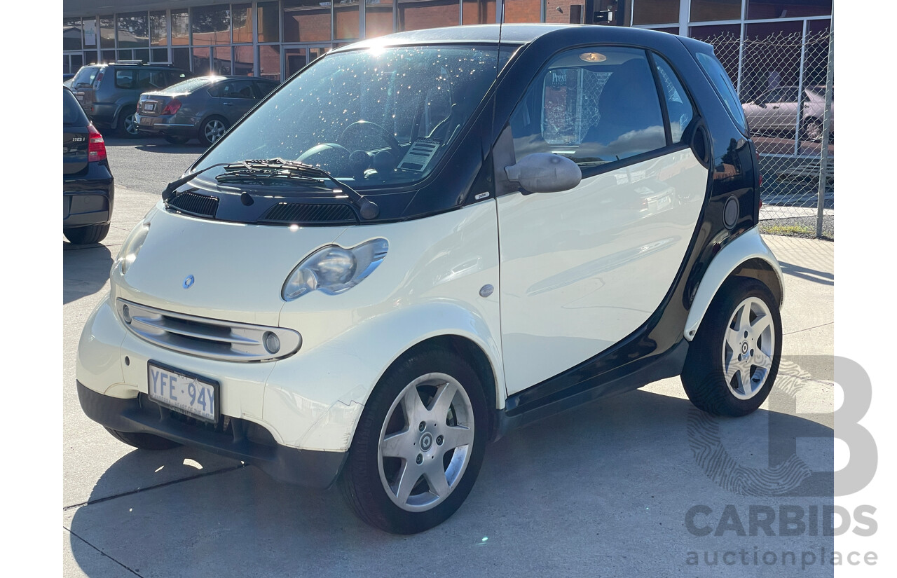 9/2006 Smart Fortwo Coupe  2d Coupe White 0.7L