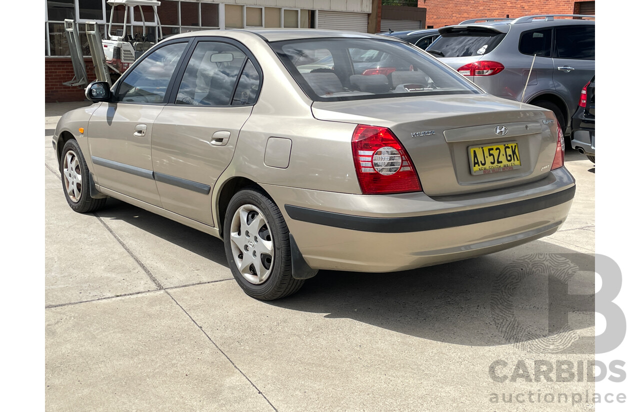 2/2006 Hyundai Elantra 2.0 HVT XD 05 UPGRADE 4d Sedan Beige 2.0L