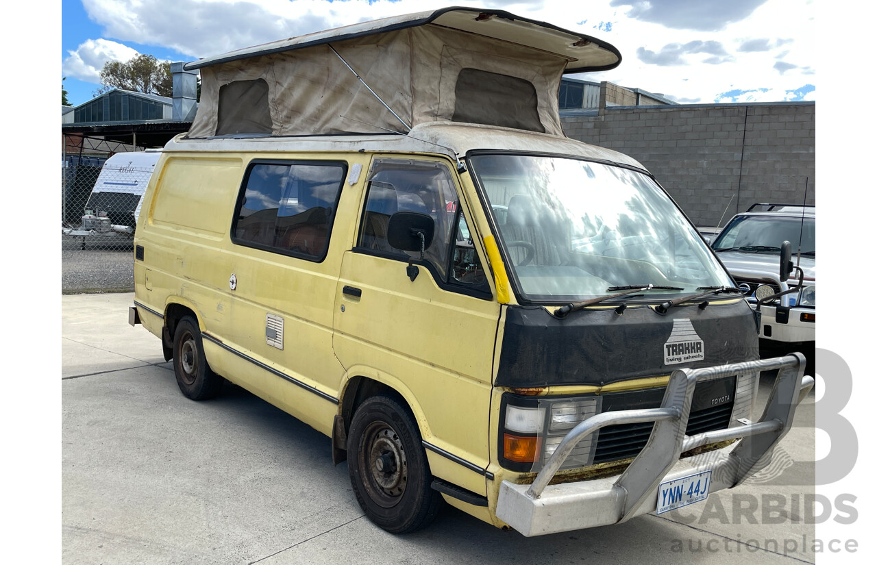 1/1984 Toyota Hiace YH61 4d Trakka Camper Van Yellow 2.0