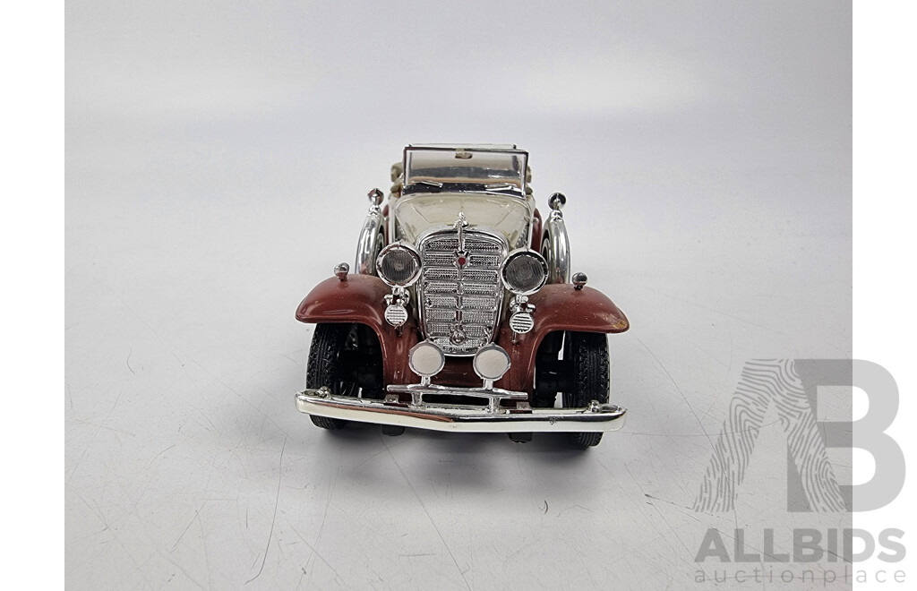 1932 Cadillac Phaeton V16 Die Cast Model Car by ANSON