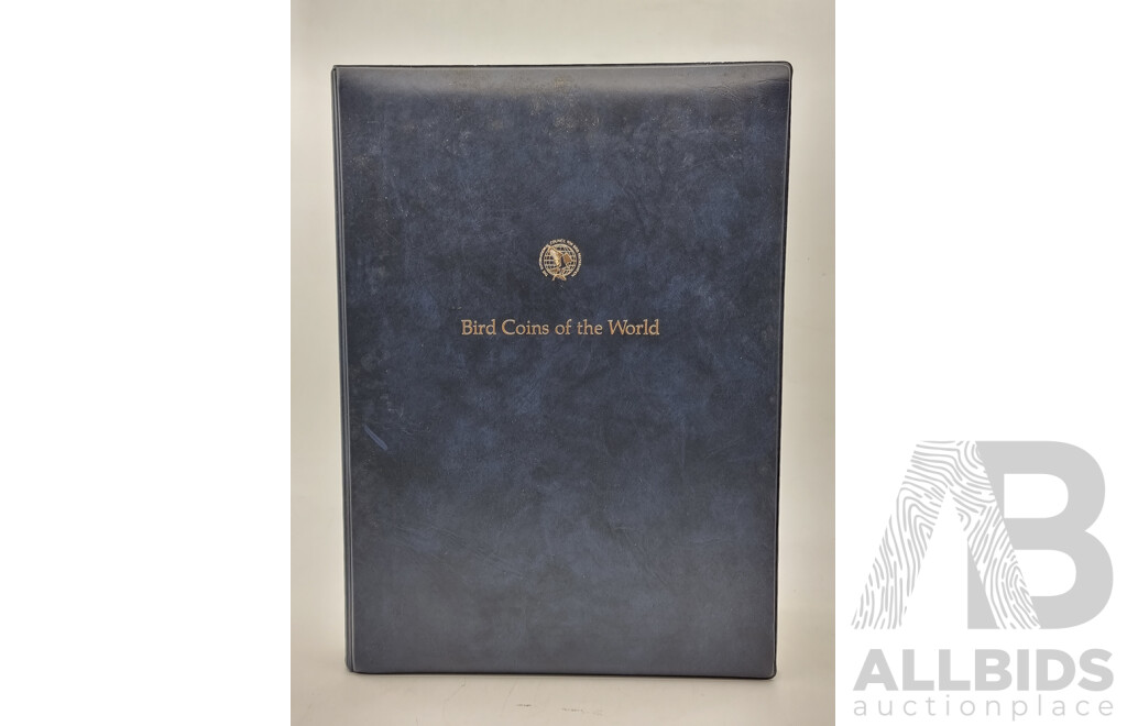 Lot - FRANKLIN MINT BIRD COINS OF THE WORLD ALBUM COLLECTION