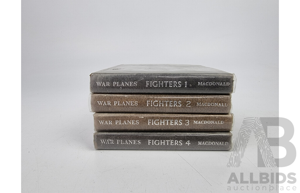 Vintage Military Books, War Planes of Second World War, Fighters, Volumes 1 to 4, by William Green (1961)