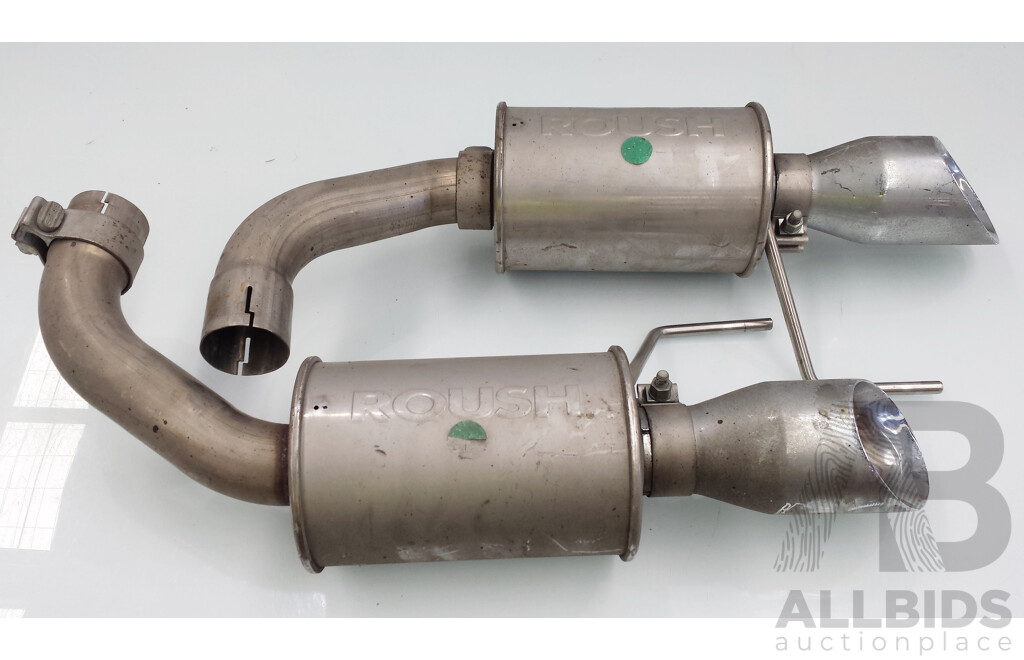 Roush 2.5 Inch Exhaust System Resonators - Lot of Two