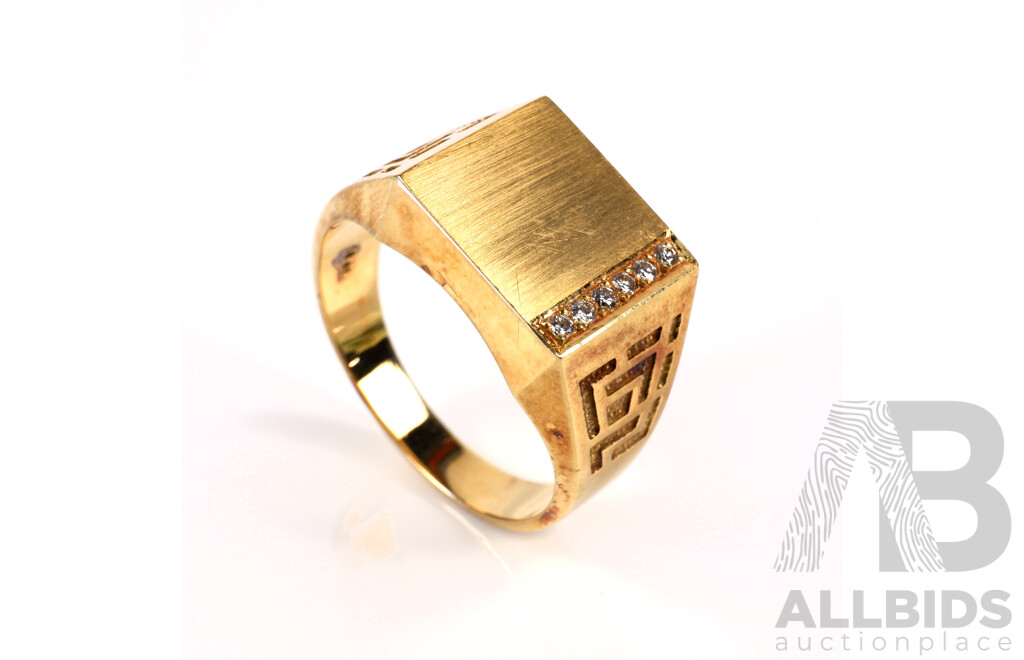 18ct Yellow Gold Gents Ring with Six Round Brilliant Cut Diamonds, 8.7g