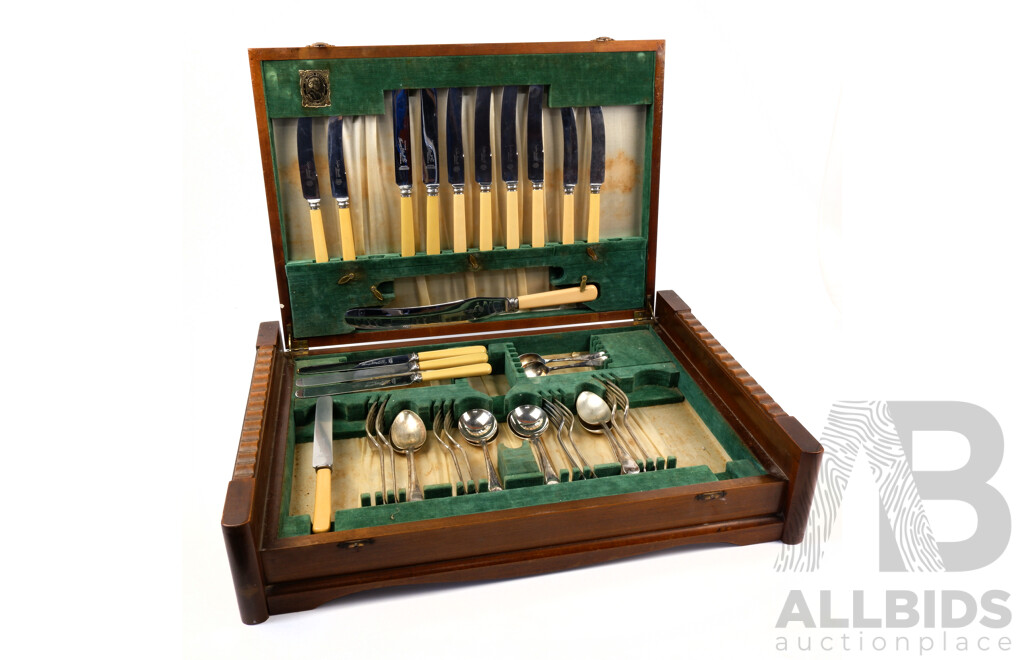 Antique Sir John Bennett Cutlery Canteen with Setting for Four Along with Six Extra Knives by Thomas Elling, Sheffield