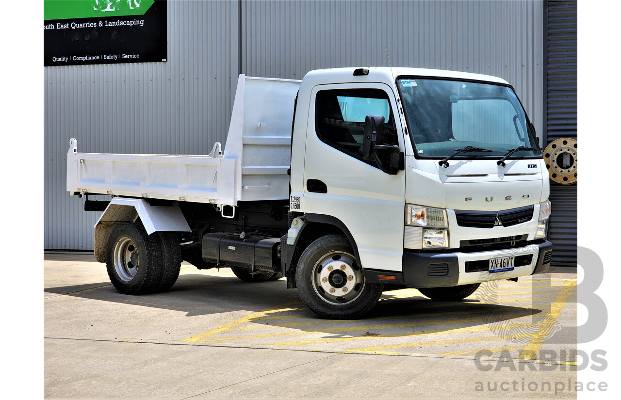 12/2017 Mitsubishi Canter Fuso 715 Tipper Truck 2d White 3.0L Turbo Diesel