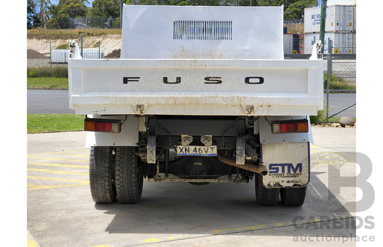 12/2017 Mitsubishi Canter Fuso 715 Tipper Truck 2d White 3.0L Turbo Diesel