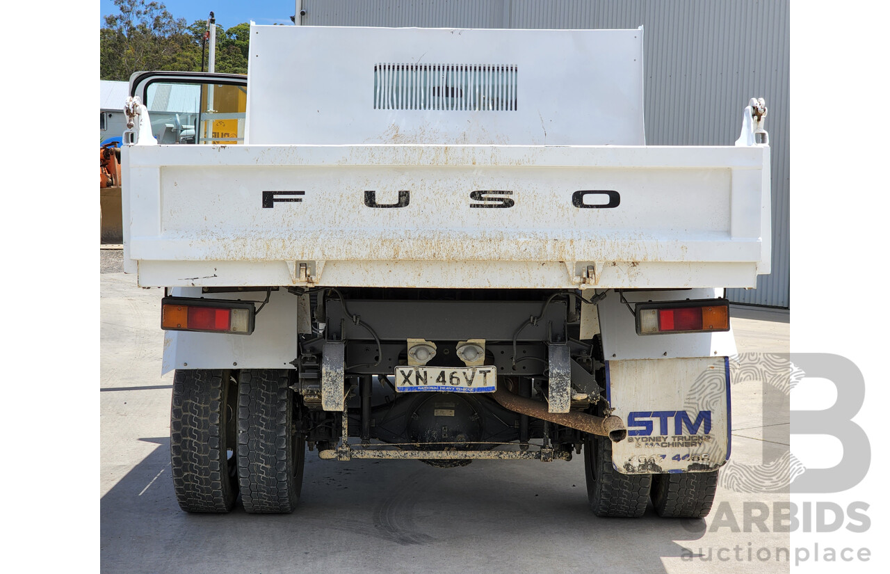 12/2017 Mitsubishi Canter Fuso 715 Tipper Truck 2d White 3.0L Turbo Diesel