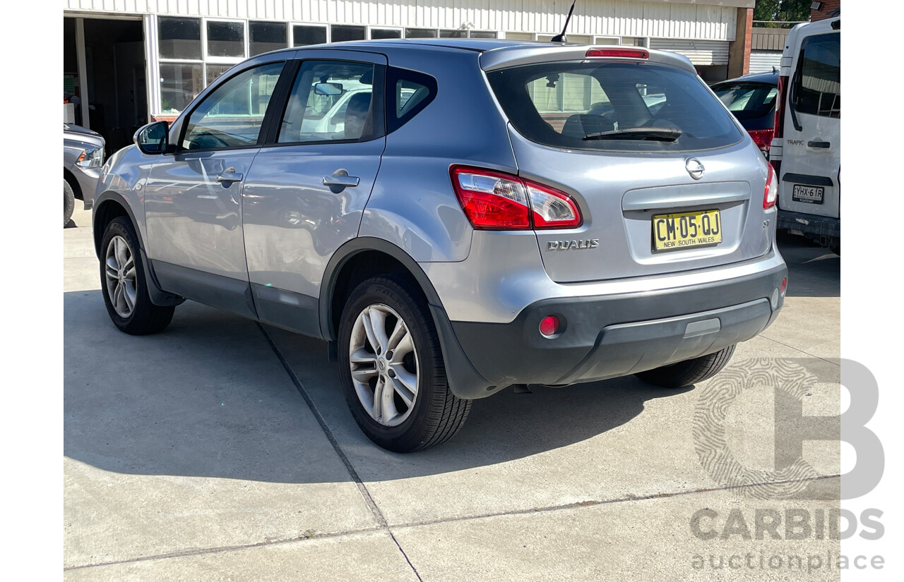 10/2013 Nissan Dualis ST (4x2) J10 MY13 4d Wagon Grey 2.0L